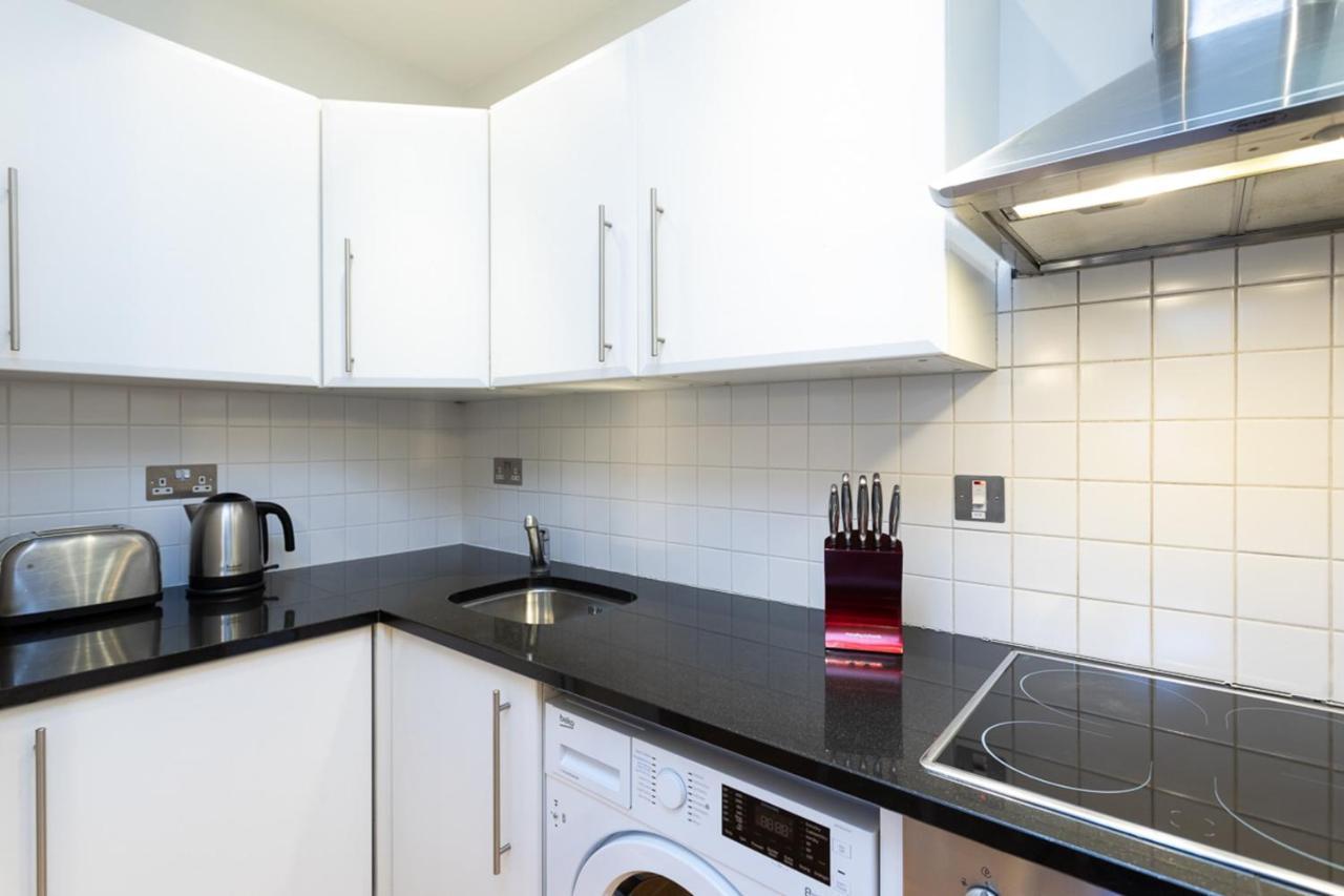 Groveland Court Apartment 1 Лондон Экстерьер фото